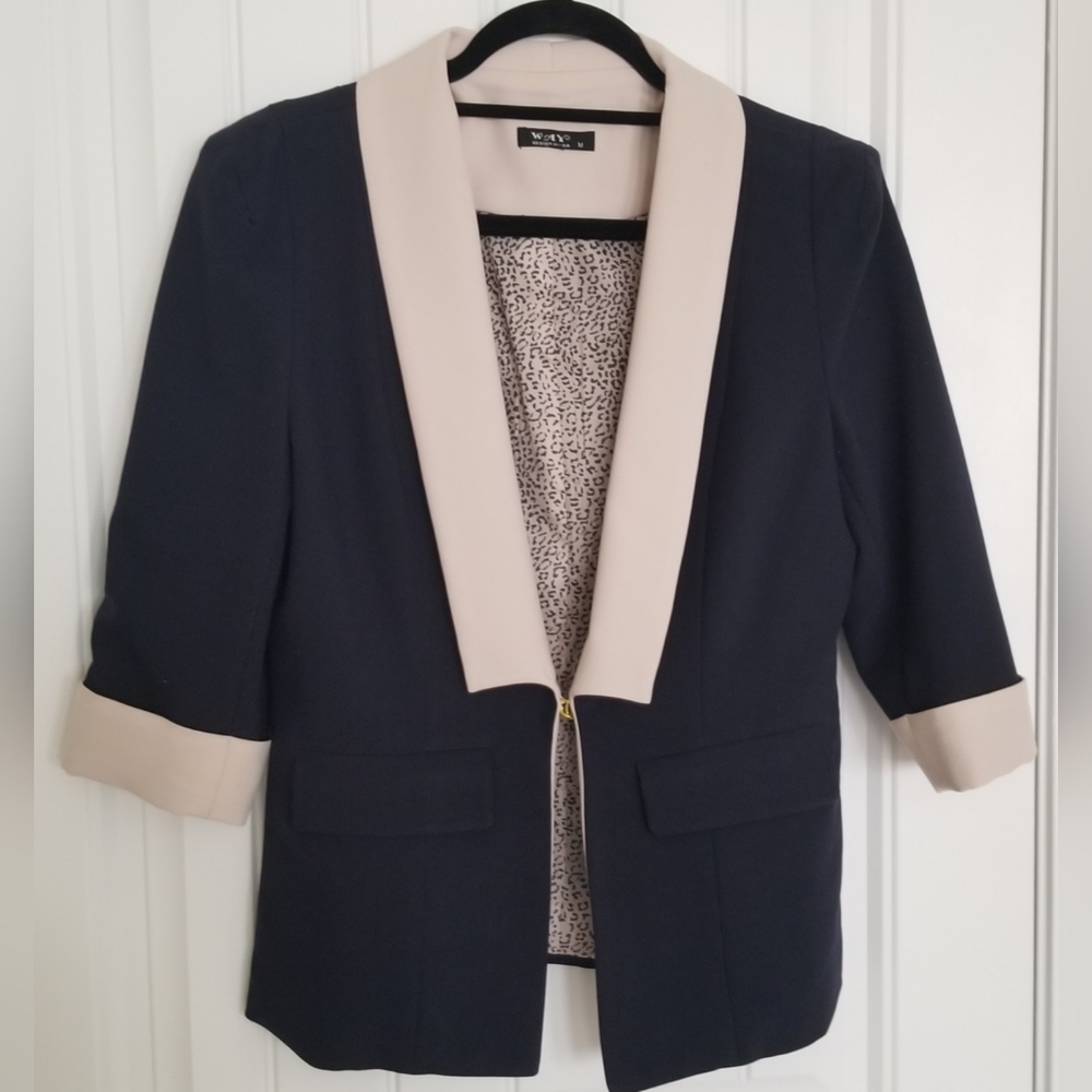 Blazer, 3/4 sleeves with gold hook closure, size Medium
